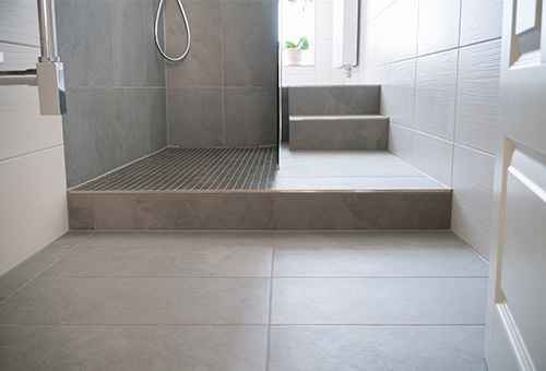 Pose de carrelage salle de bain à Béthune